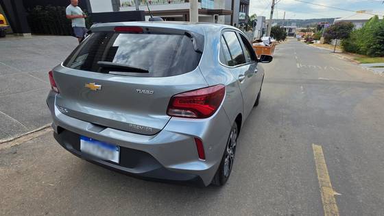CHEVROLET ONIX 1.0 TURBO FLEX PREMIER AUTOMÁTICO CHEVROLET ONIX 1.0 TURBO FLEX PREMIER AUTOMÁTICO